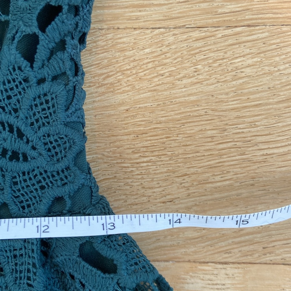 ASTR The Label Green Lace Dress - Picture 9 of 14